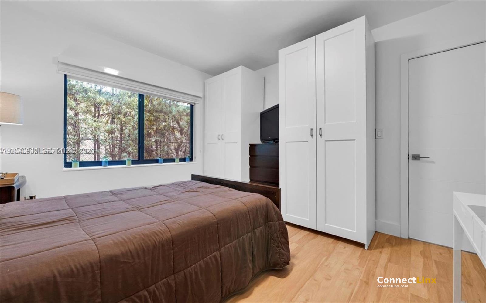 Photo 6 of 3 bed single family home in Miami