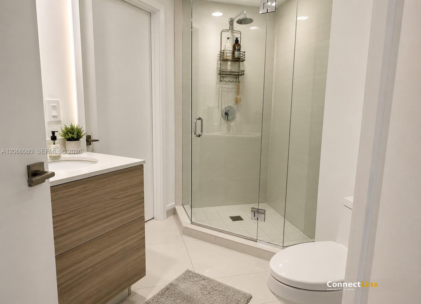 Photo 7 of 2 bed condo in Miami