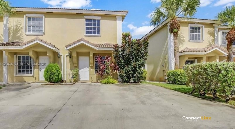 Photo 7 of 2 bed townhouse in Pembroke Pines