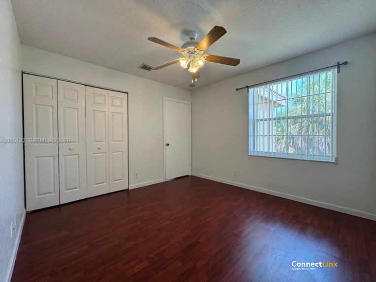 Photo 3 of 4 bed single family home in Miramar