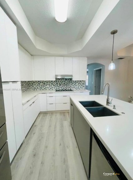 Photo 4 of 3 bed townhouse in Pembroke Pines