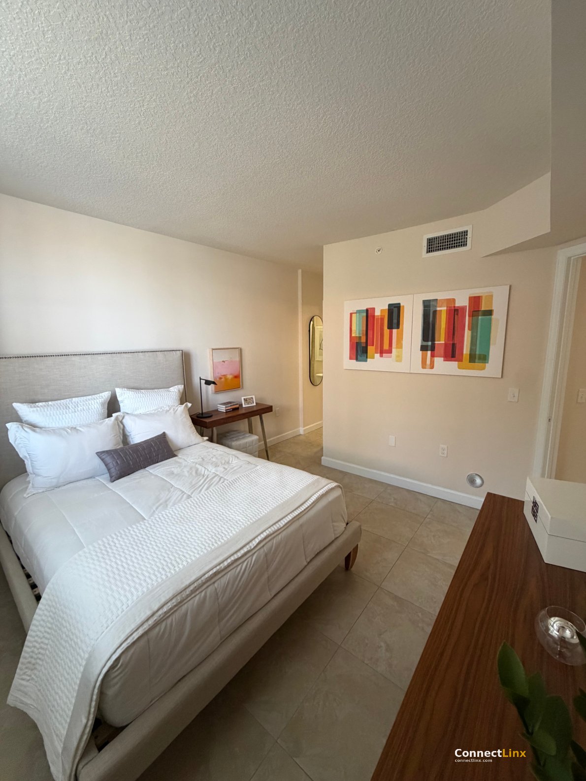 Photo 8 of 1 bed apartment in Doral