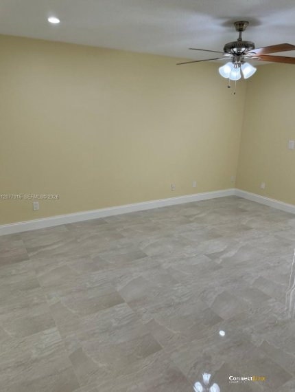 Photo 3 of 4 bed single family home in Pembroke Pines