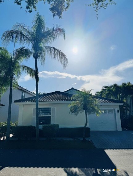 4 bed house in Hollywood