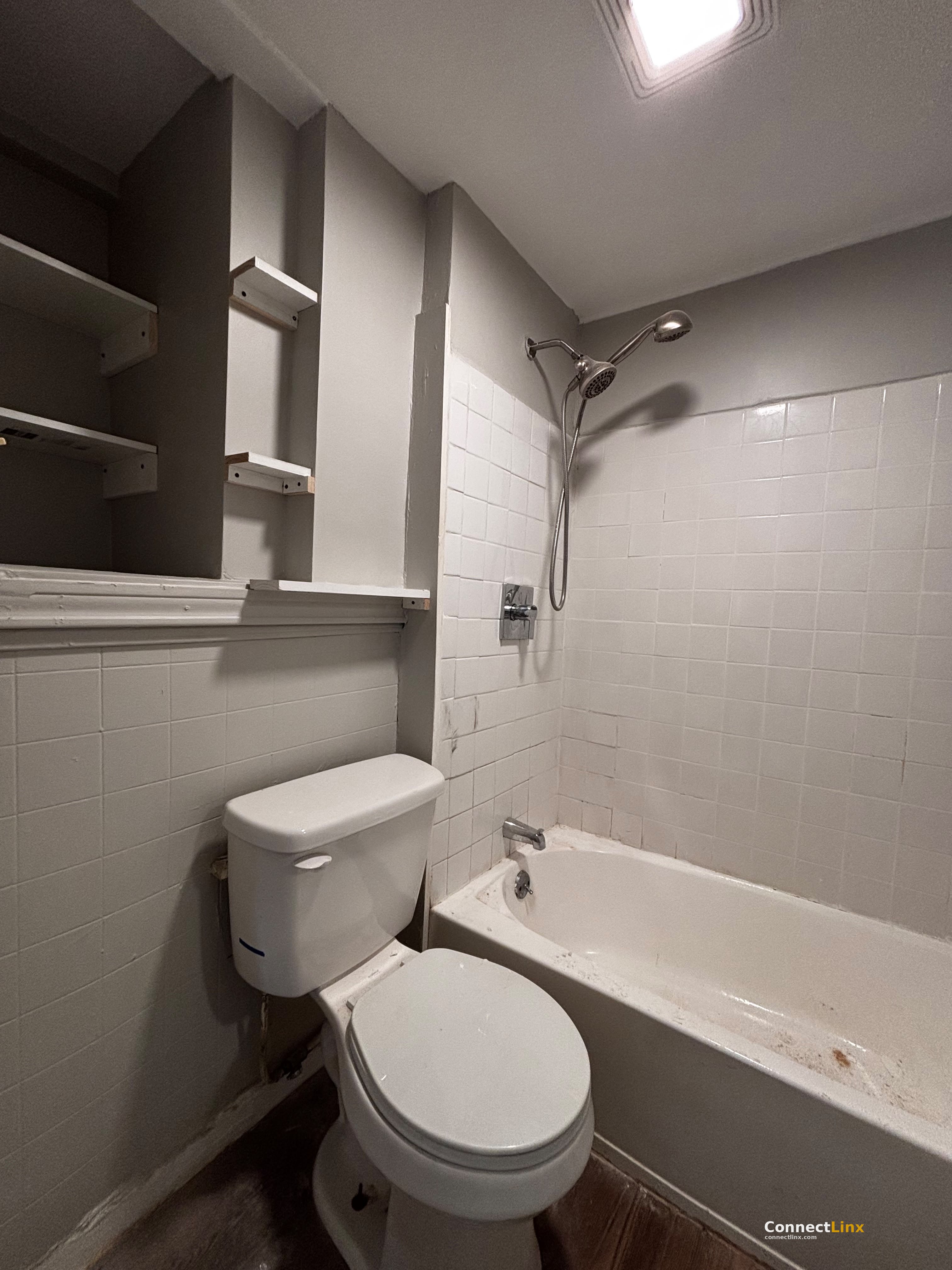 Photo 3 of 3 bed apartment in Derby