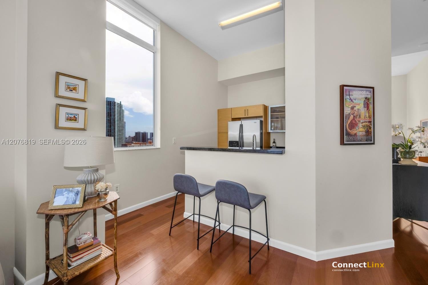 Photo 2 of 2 bed condo in Miami