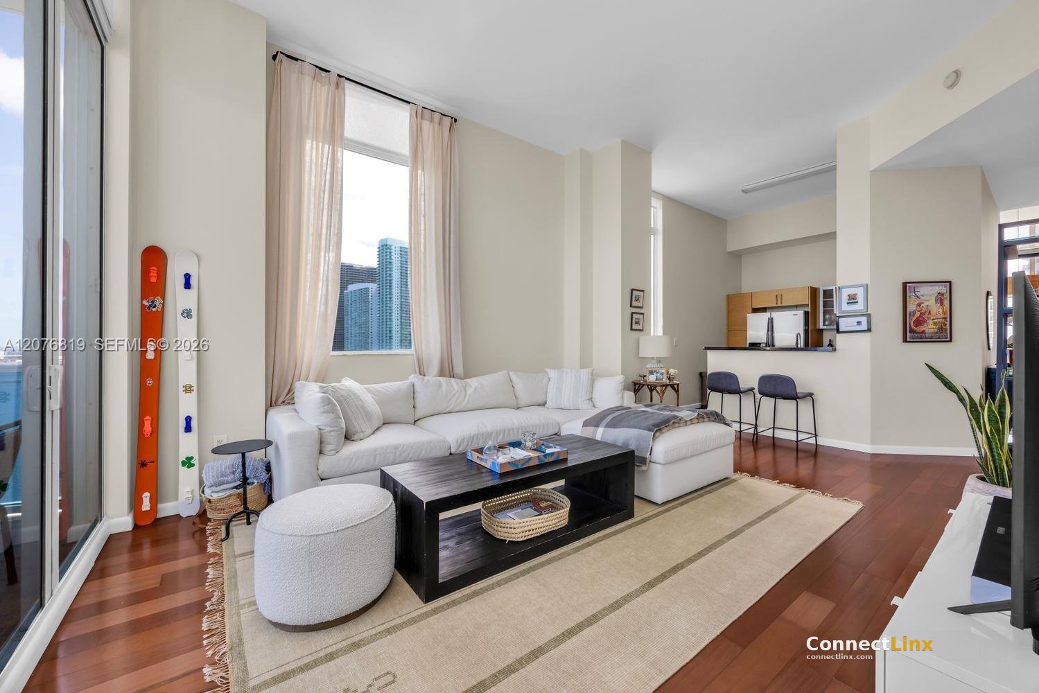 Photo 5 of 2 bed condo in Miami