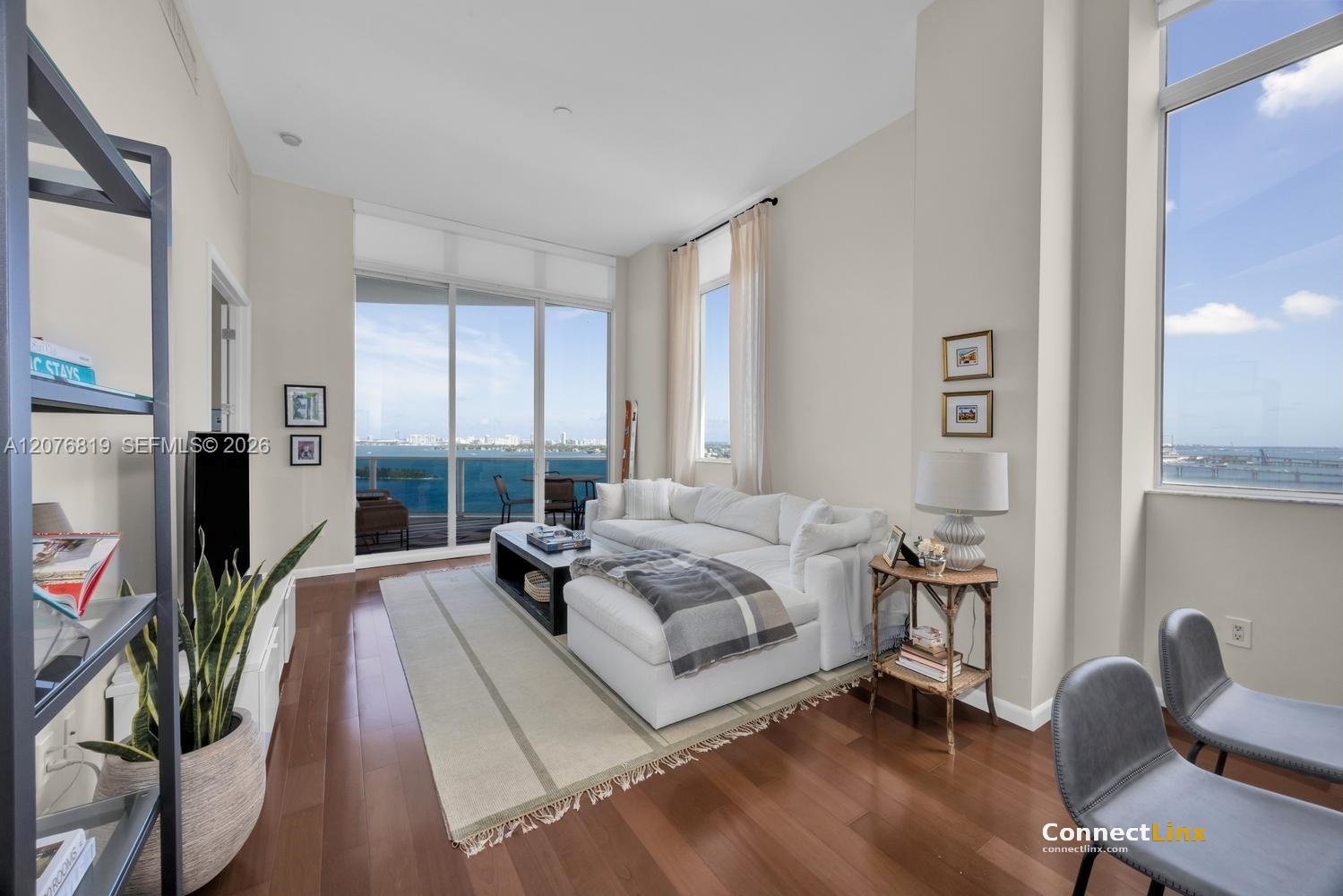 Photo 7 of 2 bed condo in Miami
