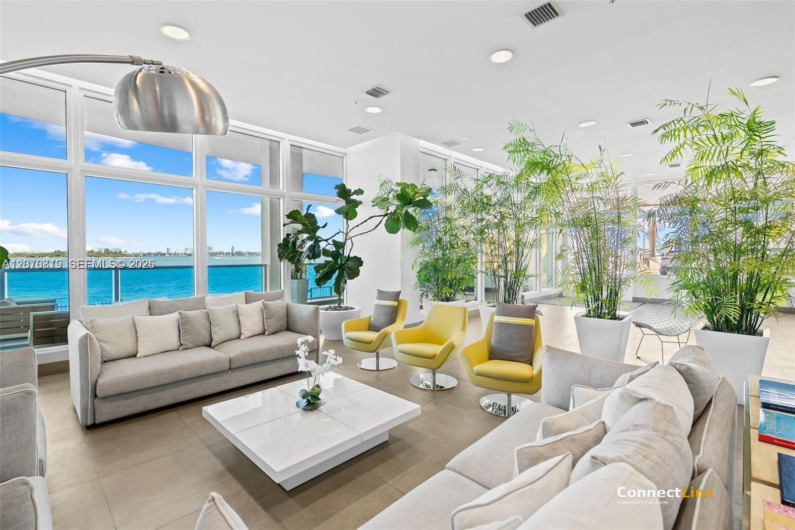 Photo 8 of 2 bed condo in Miami