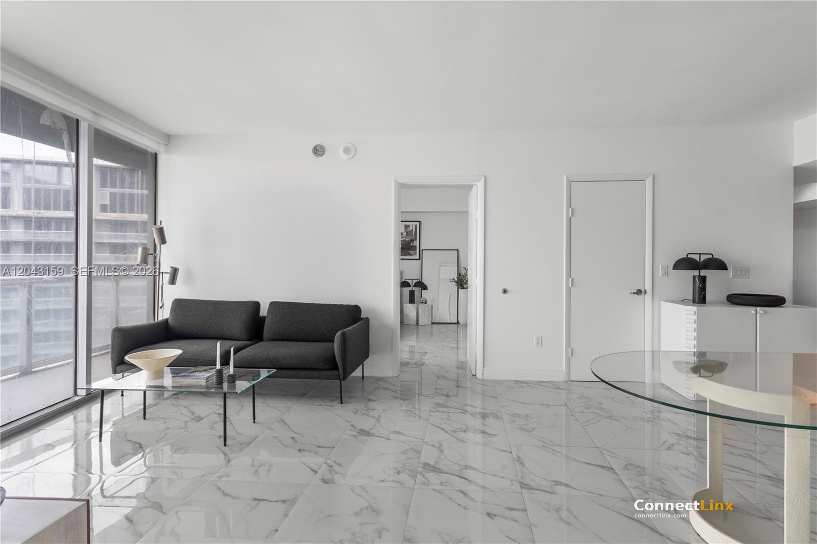 Photo 5 of 2 bed condo in Miami