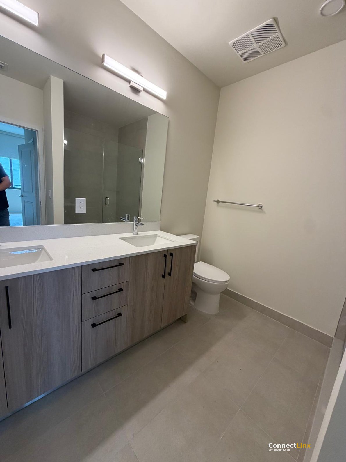 Photo 3 of 2 bed apartment in Miami