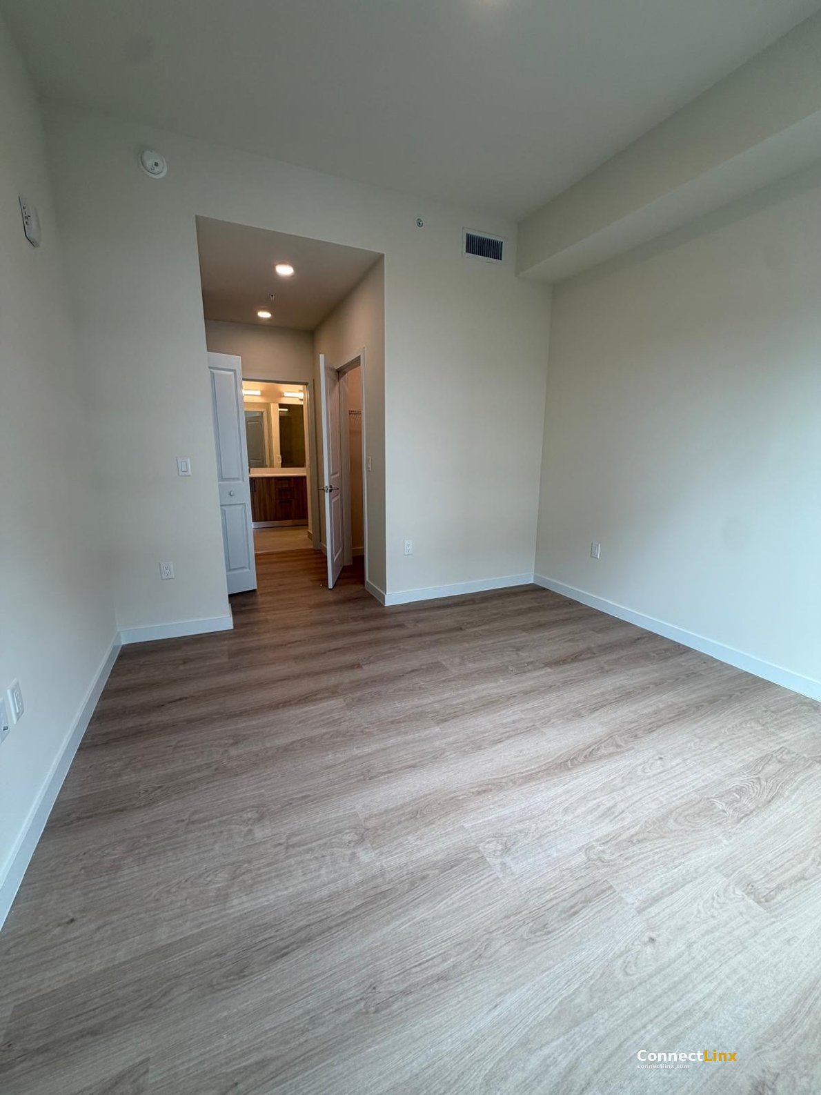 Photo 7 of 2 bed apartment in Miami