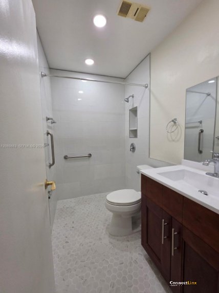 Photo 3 of 3 bed townhouse in Pembroke Pines